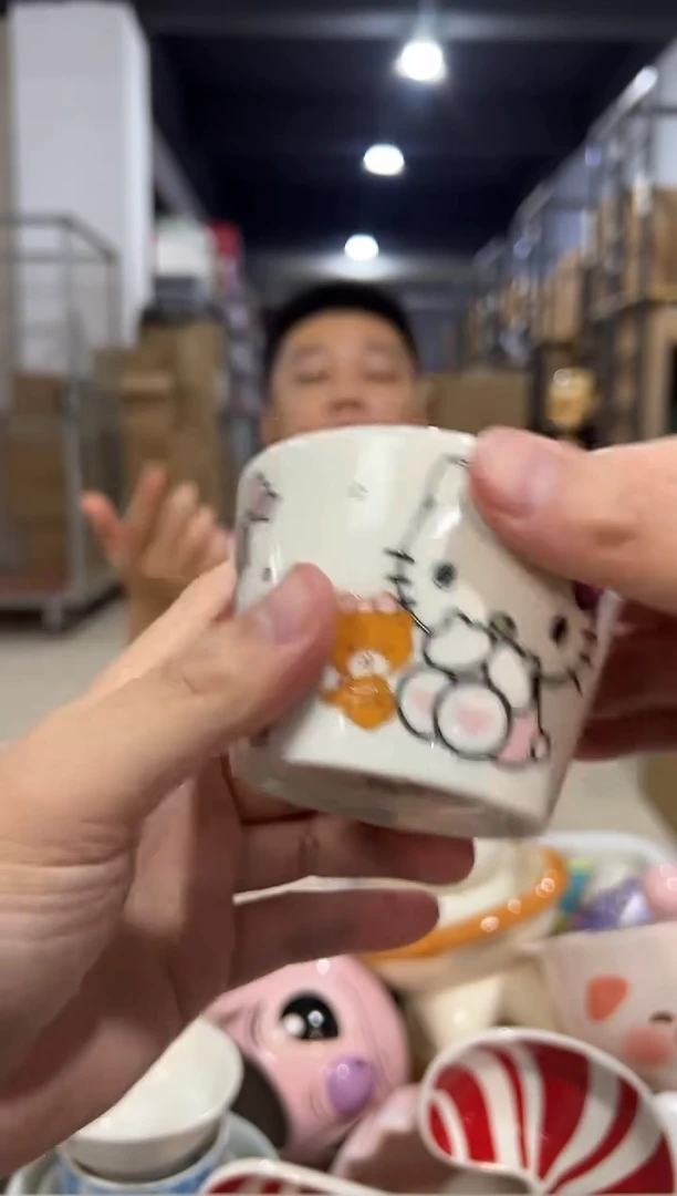 瓷片白色kt猫酸奶水杯