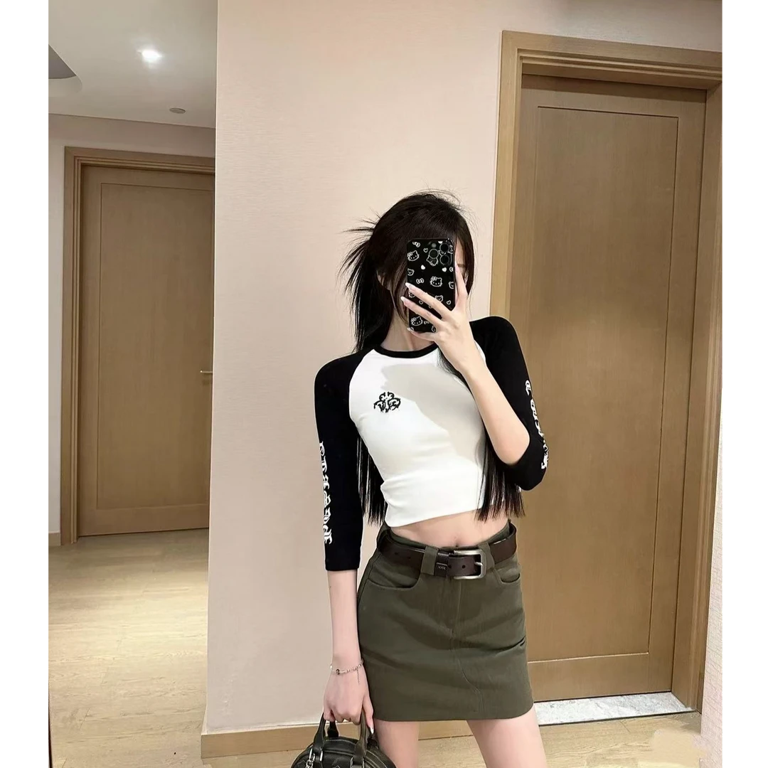 十字架梵文拼色印花七分袖T恤女秋季新款设计感纯欲显瘦打底上衣