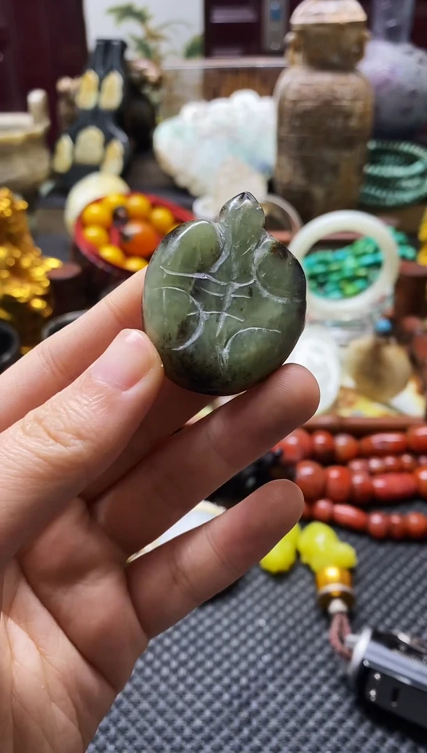 未镶嵌和田玉把件龟