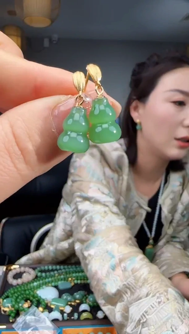 银S925镶嵌和田玉耳饰1