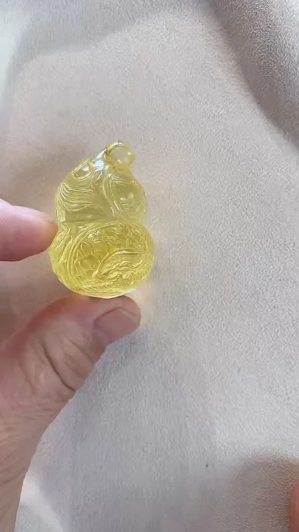 琥珀颈饰未镶嵌吊坠