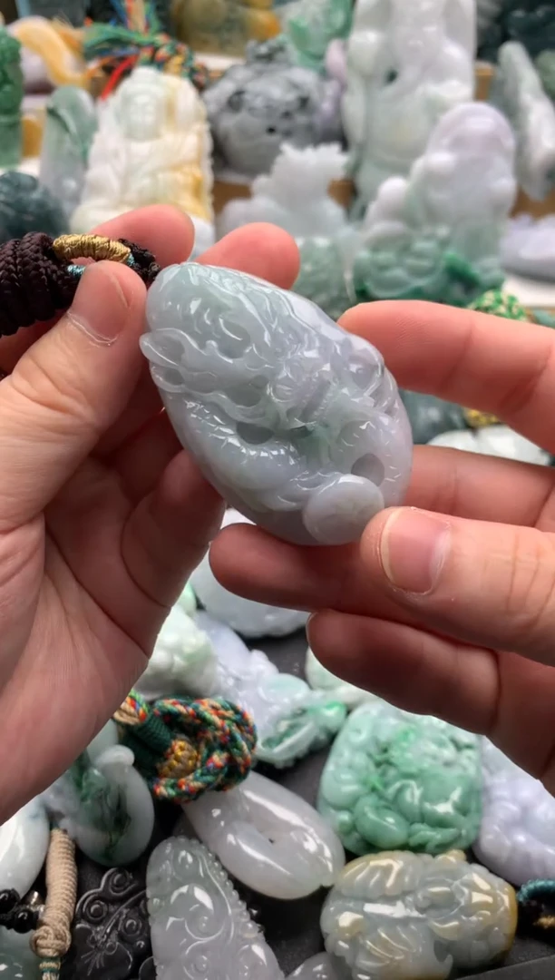吊坠(不含链)未镶嵌翡翠1