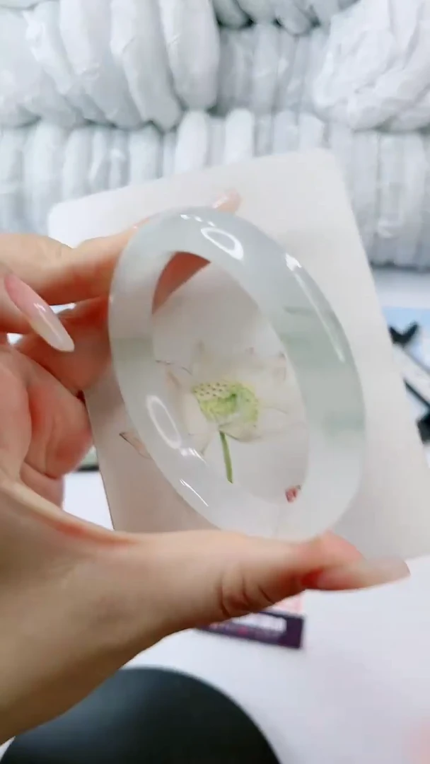 【闪购商品】石英质玉手镯未镶嵌0062023360-多样性发货