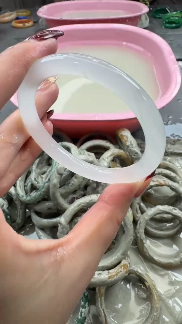 未镶嵌手镯石英质玉8