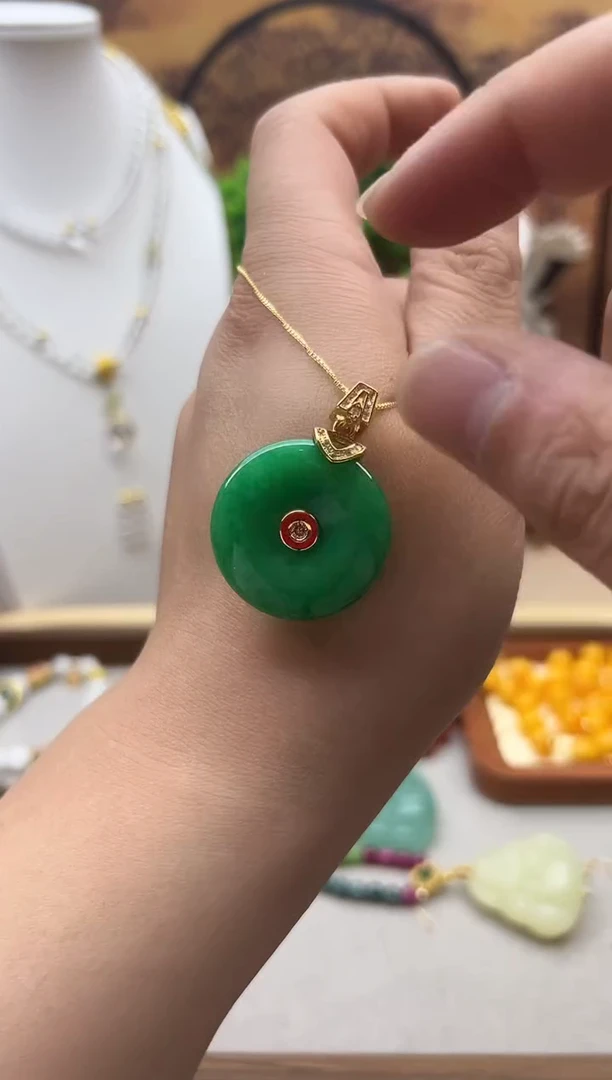 翡翠14K金镶嵌吊坠(赠链)D130