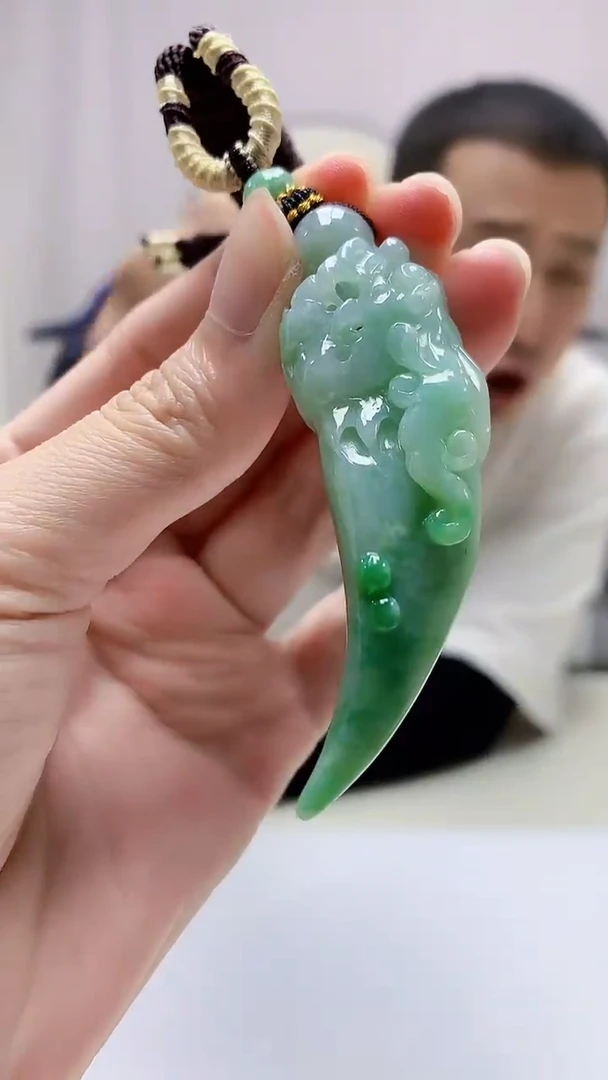 定制翡翠未镶嵌4898zm-毛货挂件39龙牙