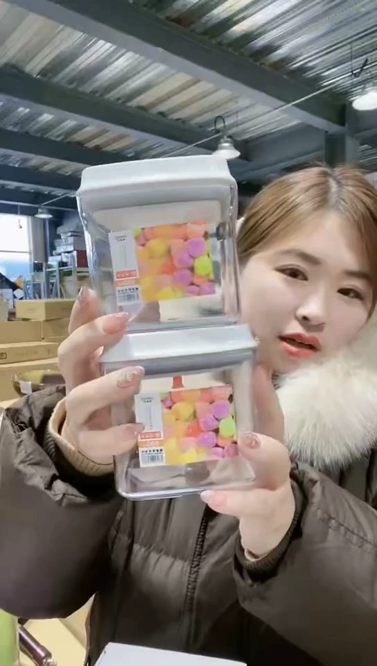 【闪购商品】瓷片鹤家印 多用途按扣式密封盒 500ml