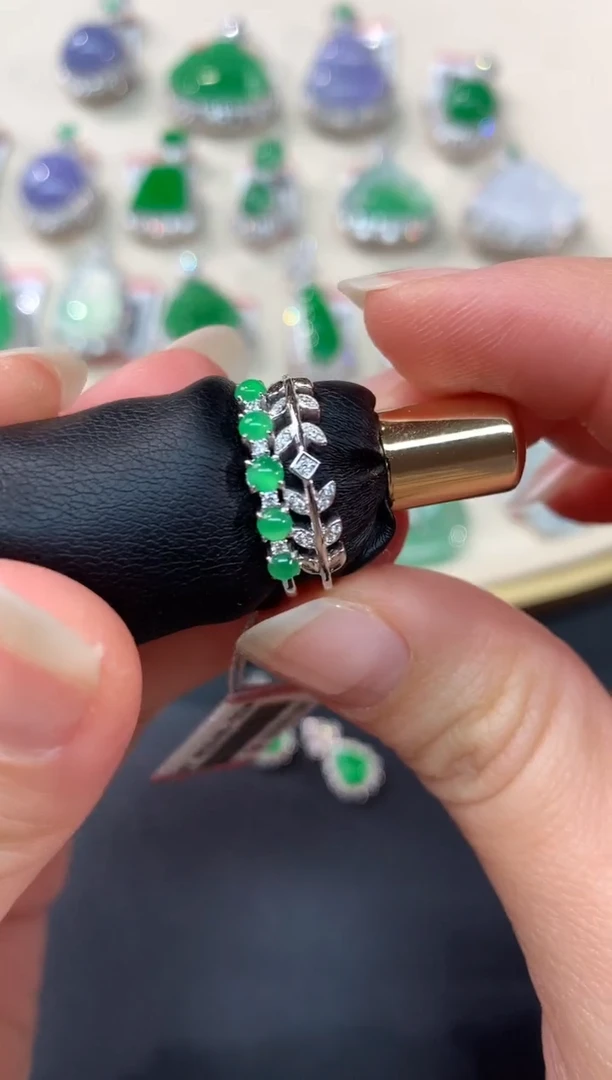 【闪购商品】翡翠戒指18K金镶嵌A271|3999