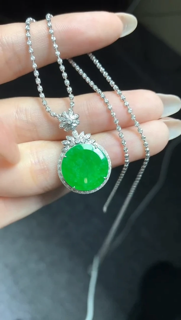 【闪购商品】翡翠吊坠(不含链)18K金镶嵌吊坠|3900+390