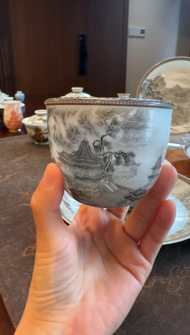 小*手绘重工墨彩大明宫缸杯