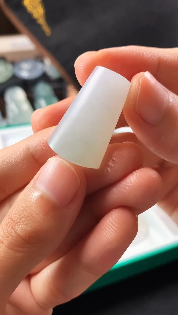 未镶嵌定制翡翠5057毛货不退不换