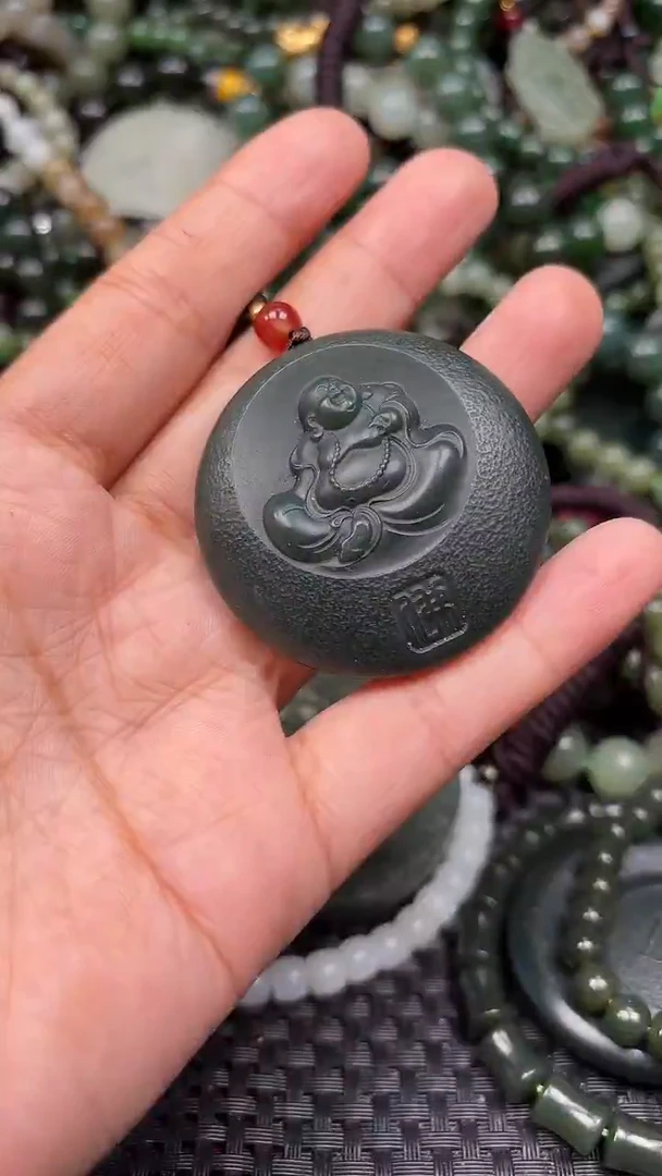 颈饰未镶嵌和田玉1