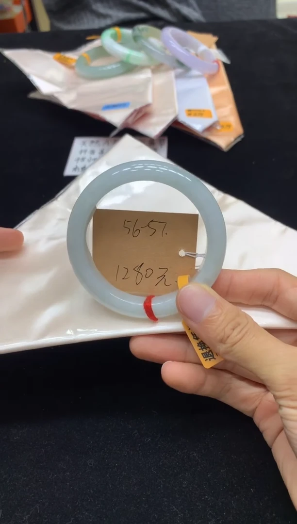 未镶嵌手镯翡翠正圈56-57（48小时鉴赏期）