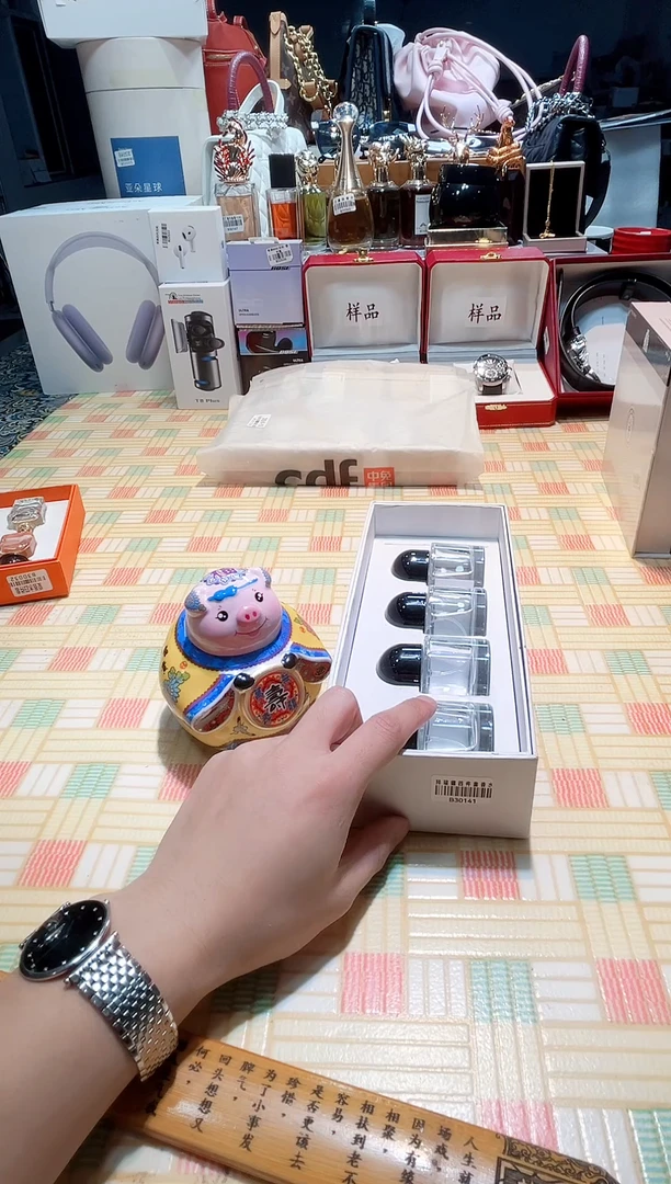 瓷片瓷器 库房到期 全部地板价@@1