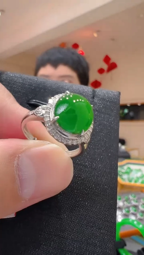 【闪购商品】翡翠戒指18K金镶嵌