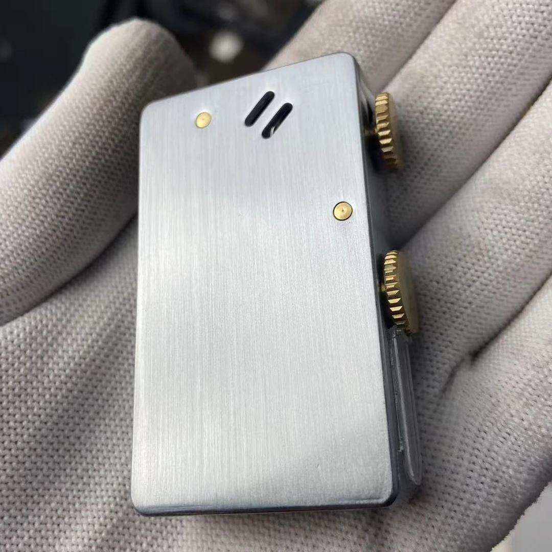 【爱斯普利】光板铆栓异形一键弹射煤油打火机带小刀多功能点火