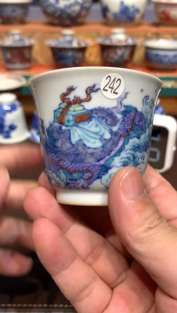 瞄*狮242斗彩河图主人杯cl101