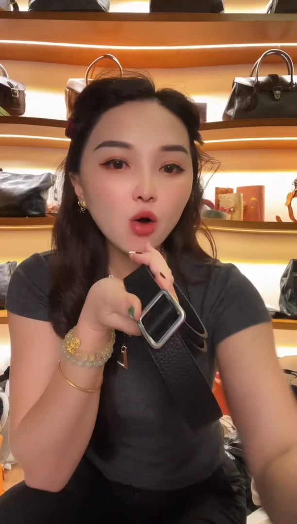 水牛皮（革） 高端订制时尚百搭小卡包 挂件 皮埃