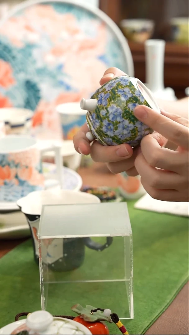 景德镇陶瓷艺术品