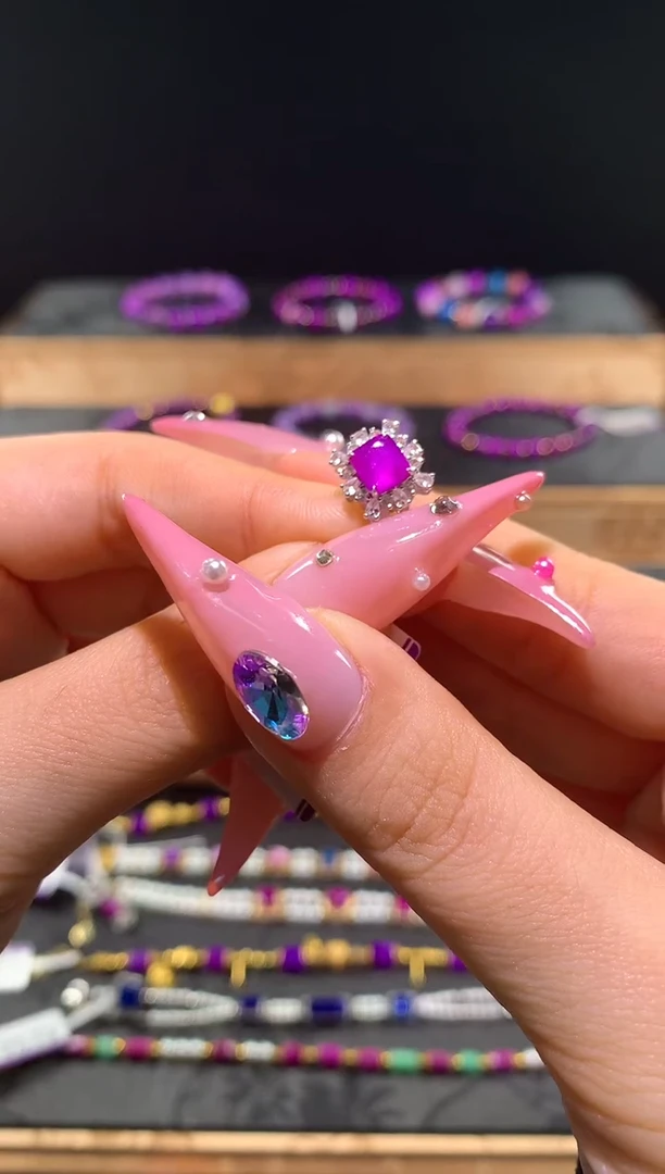 苏纪石（舒俱来）18K金镶嵌.饰品