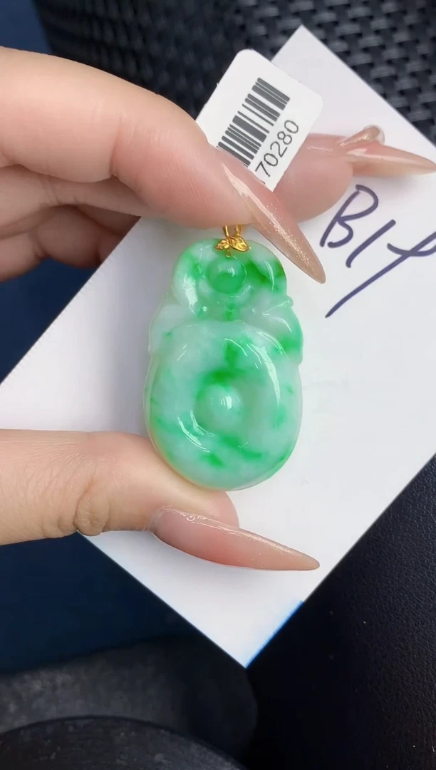 【闪购商品】翡翠颈饰18K金镶嵌000000000