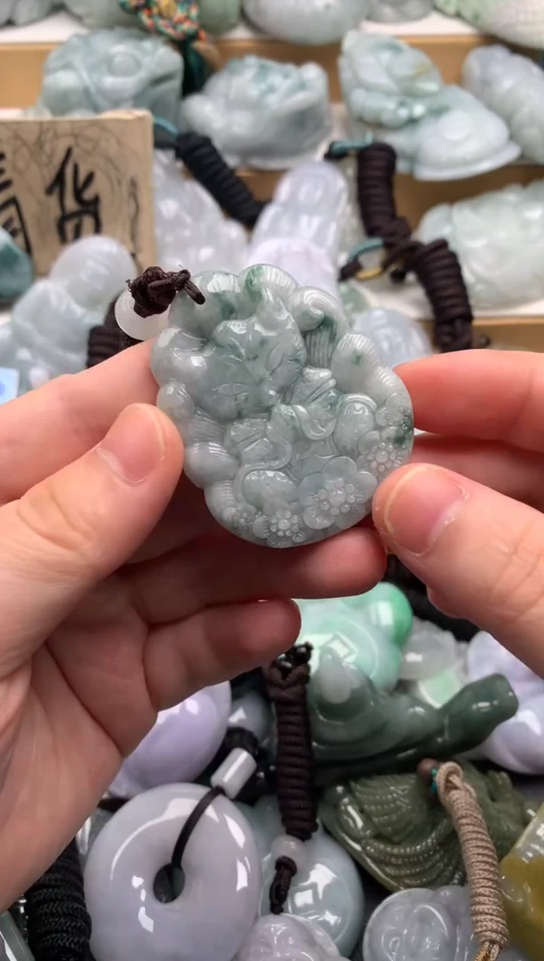 吊坠(不含链)未镶嵌翡翠1