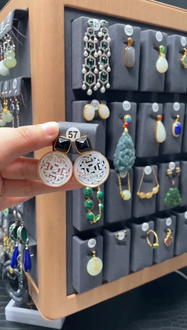 【闪购商品】玛瑙/玉髓耳钉银S925镶嵌0057