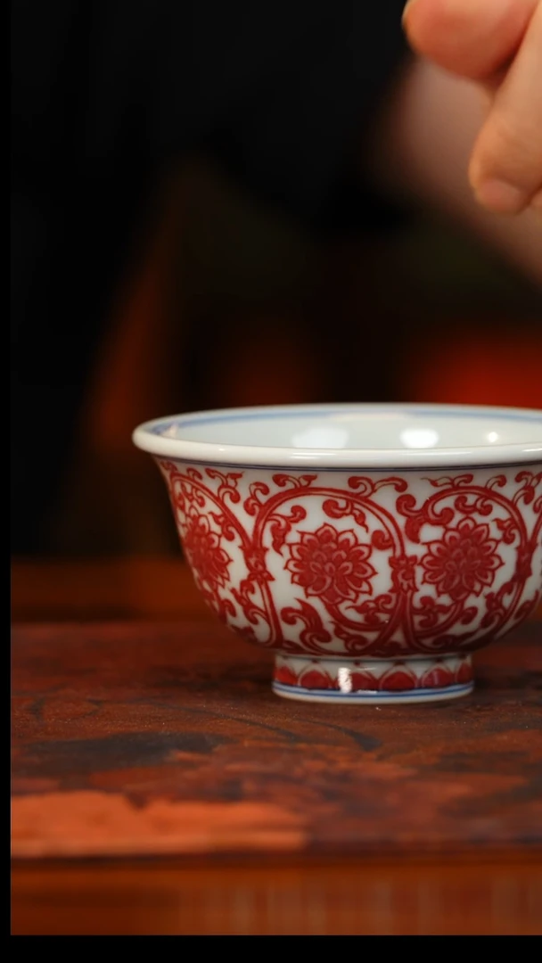 林泉风月慕古全红缠枝双勾莲压手杯