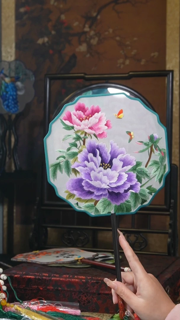 刺绣团扇 绣花双面非遗