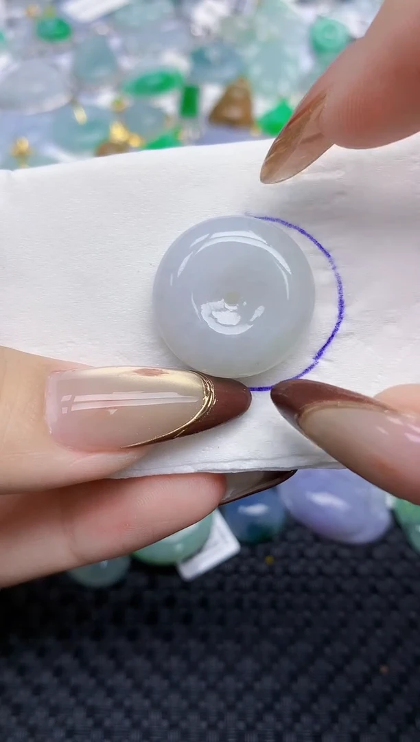 颈饰未镶嵌翡翠   天然翡翠A货  百元以上9米证书费自理