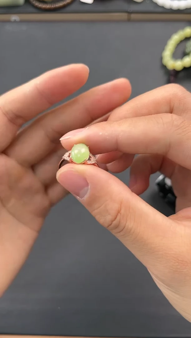 未镶嵌手串和田玉俄碧猫眼戒指微色差