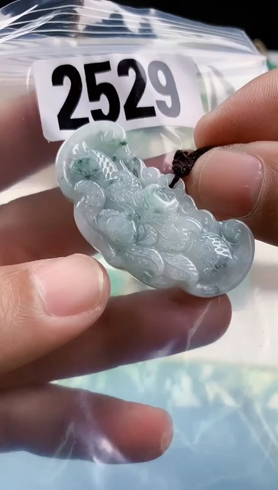 【闪购商品】翡翠颈饰未镶嵌天然翡翠吊坠挂件