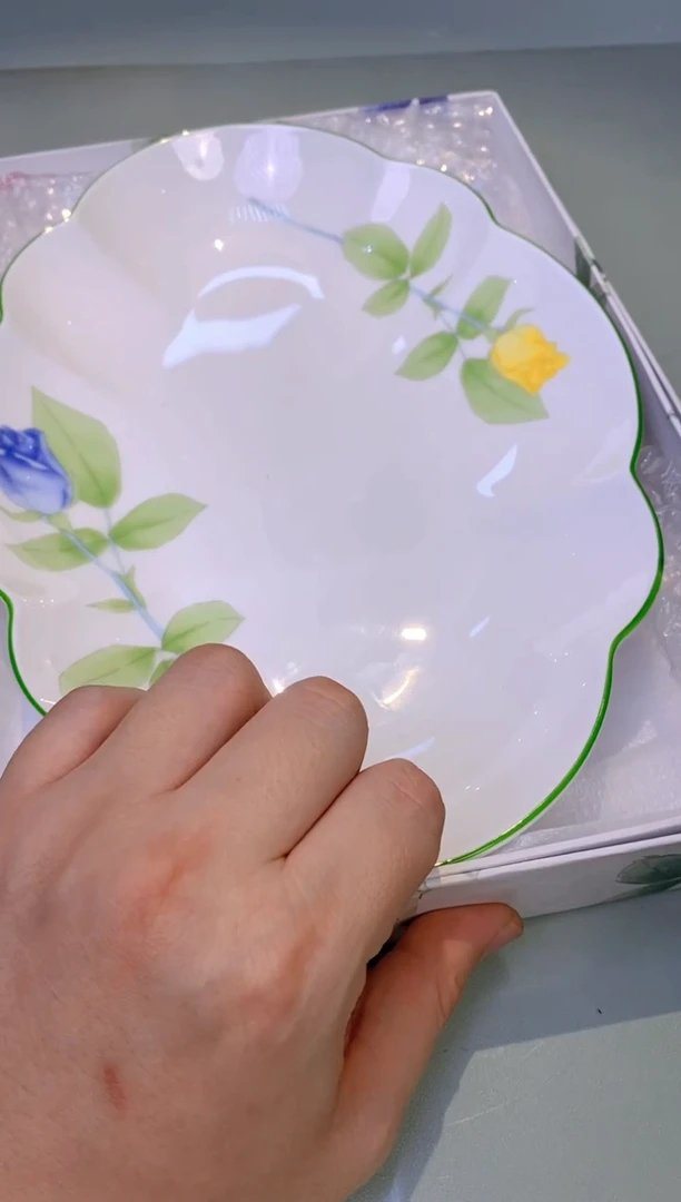【闪购商品】瓷片鱼盘