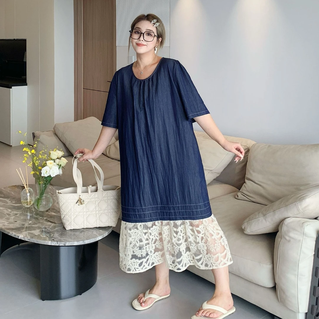 媛子大码蕾丝拼接牛仔裙慵懒风宽松显瘦通勤优雅时尚高级感长裙