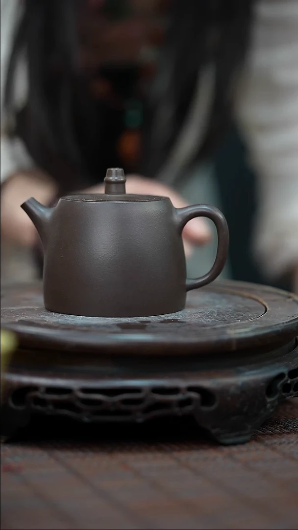 茶壶紫砂宜兴紫砂岁颐传砂原矿全手40