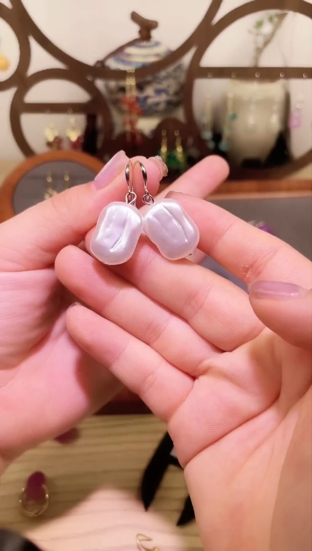 银S925镶嵌耳饰玛瑙/玉髓810000