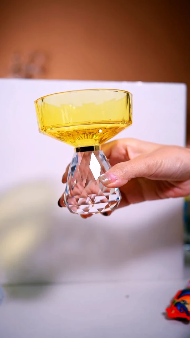 手工艺品琉璃黄色甜品碗