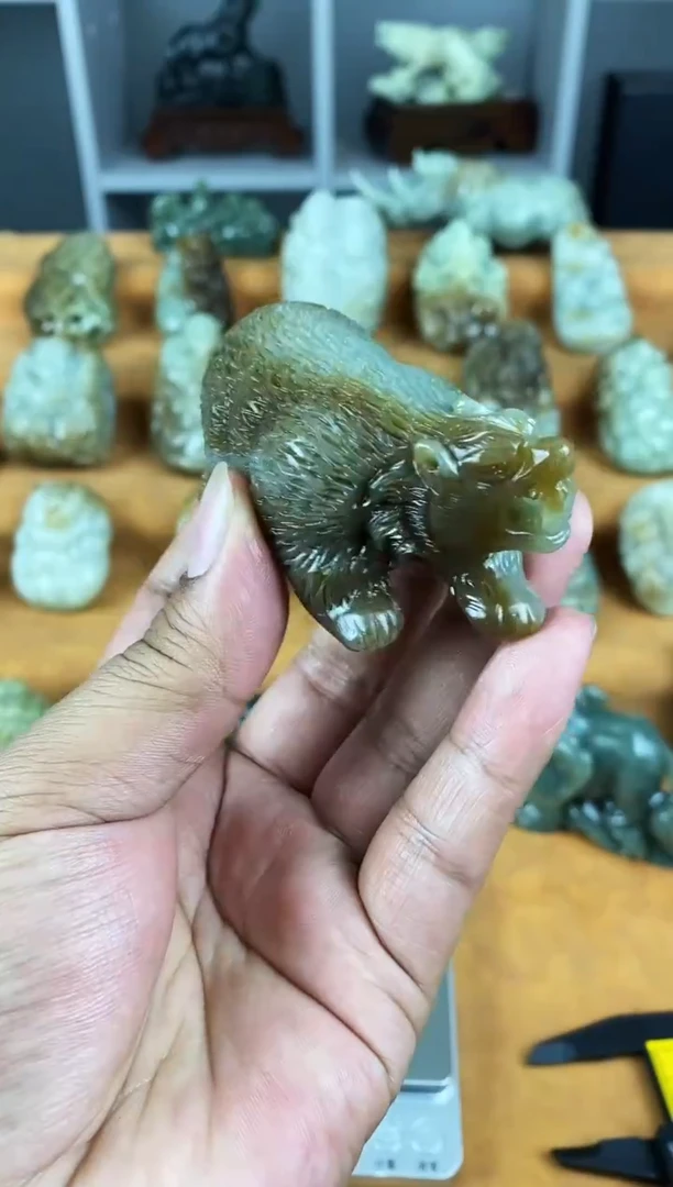 未镶嵌和田玉挂件1