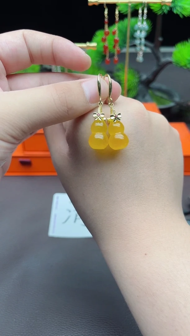 玛瑙/玉髓耳饰未镶嵌333000