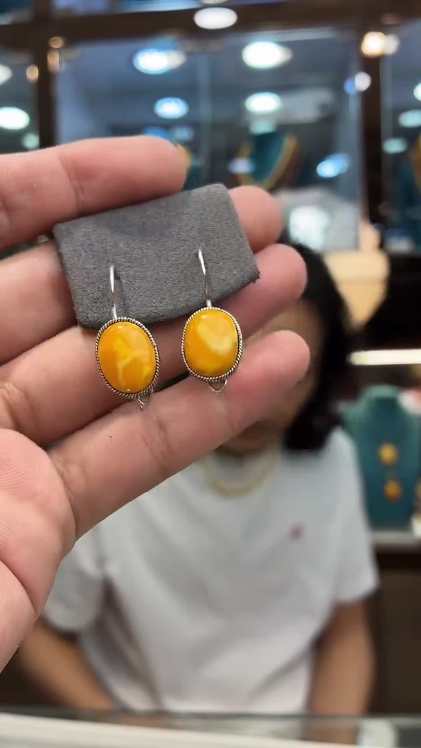 银S925镶嵌蜜蜡耳坠噶玛珠宝