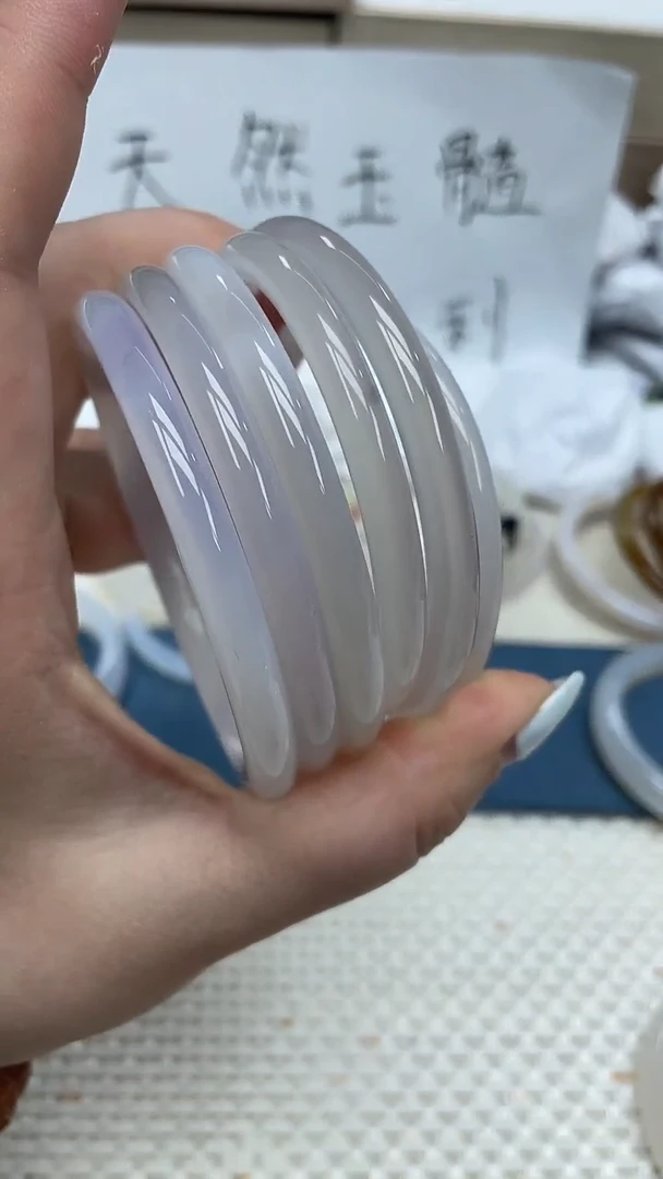 玛瑙/玉髓手镯未镶嵌玛瑙手镯多样性发货拍一发一