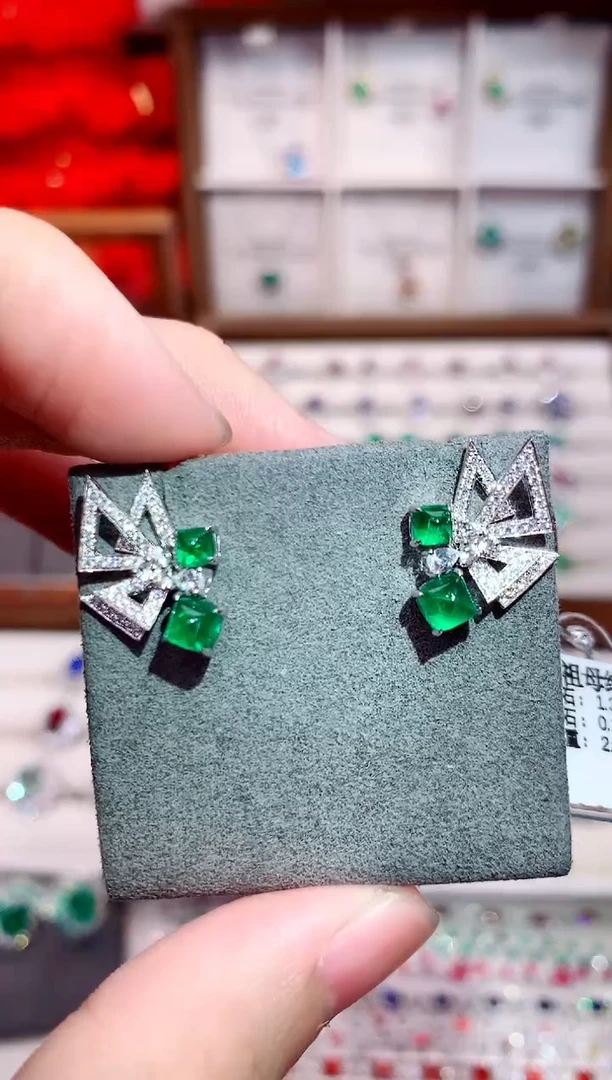 18K金镶嵌耳饰祖母绿1.39ct/天然宝石/七天无理由