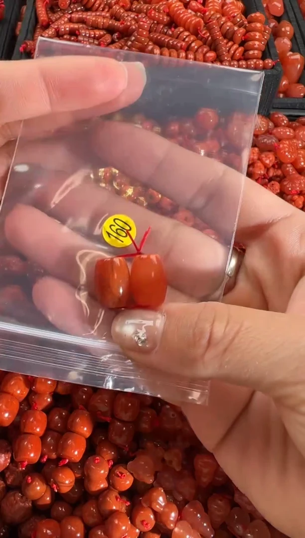 【闪购商品】南红玛瑙颈饰未镶嵌1