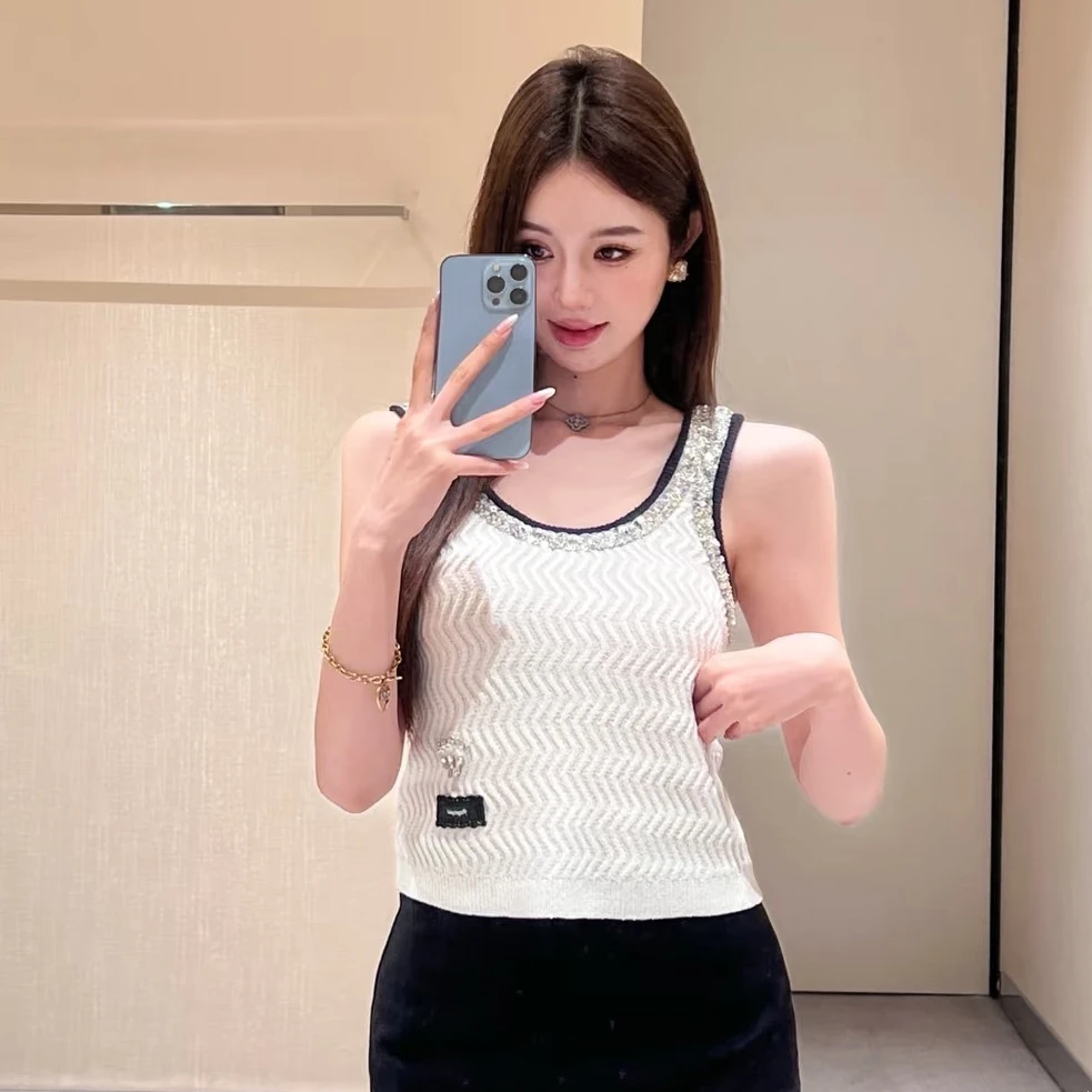 <猪猪出品>2025春夏上新时尚打底镂空修身重工亮片女士背心吊带