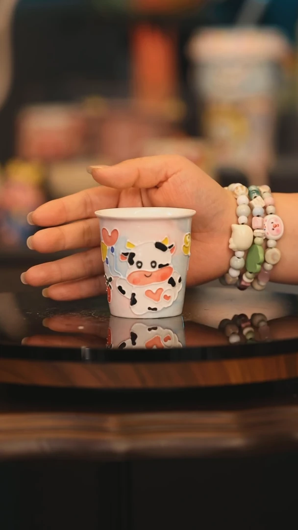 【闪购商品】摆件景德镇釉下彩绘设计师款陶瓷