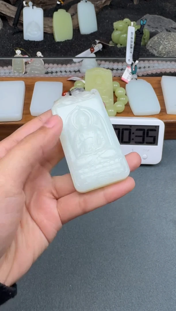 颈饰未镶嵌和田玉1