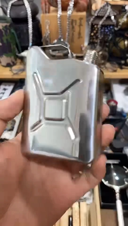 瓷片闪购商品  如图所示