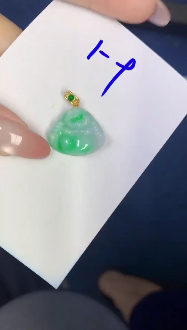 翡翠未镶嵌颈饰缅甸天然翡翠A货