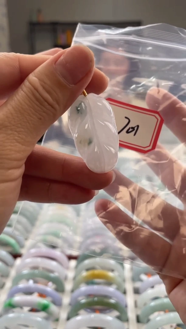 颈饰未镶嵌翡翠多样性发一