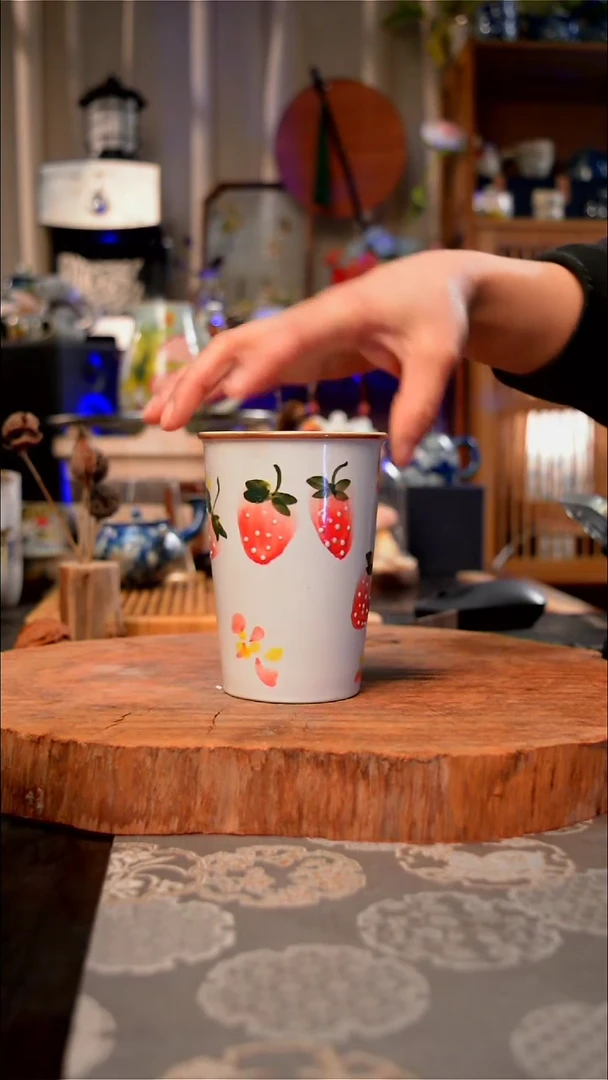 【闪购商品】杯草莓手工手绘手工手绘